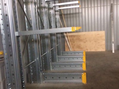 Konsollhyller, levering, montering 2